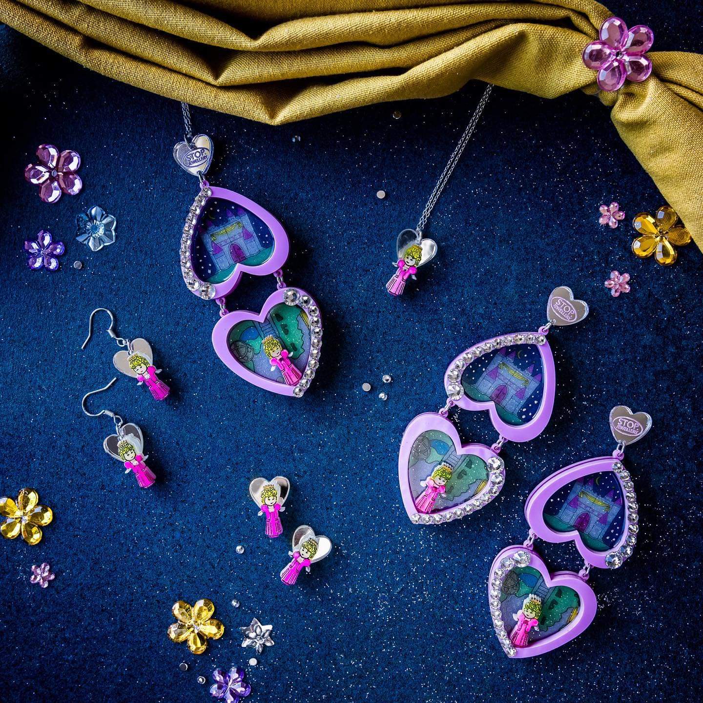 Princess Polly pendant