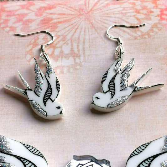 Swallow earrings - White